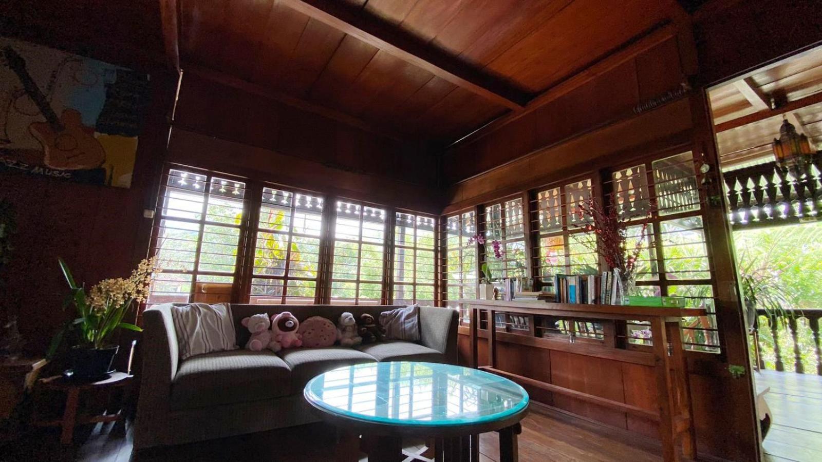 Rumah Kayu Sulawesi Antique Bedugul  Luaran gambar
