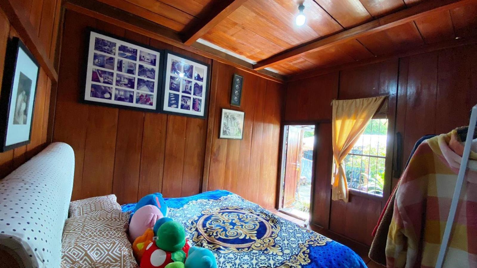Rumah Kayu Sulawesi Antique Bedugul  Luaran gambar