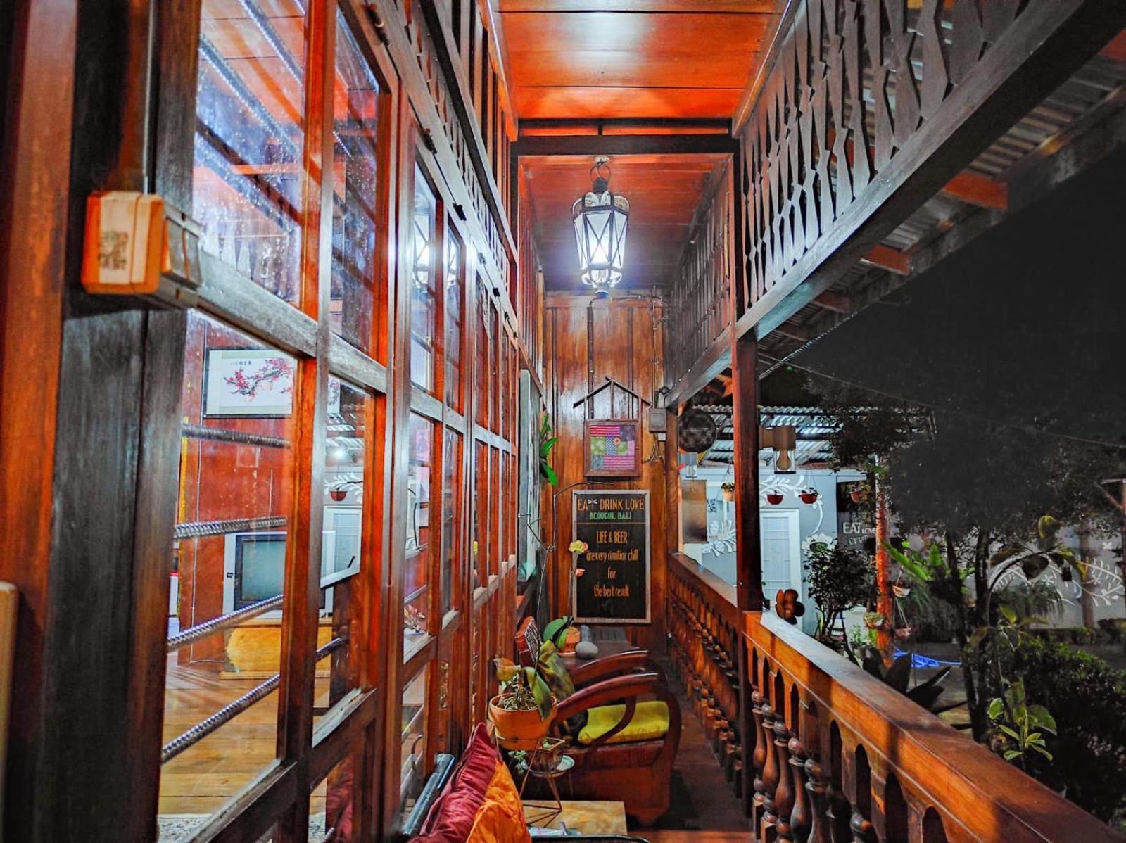 Rumah Kayu Sulawesi Antique Bedugul  Luaran gambar